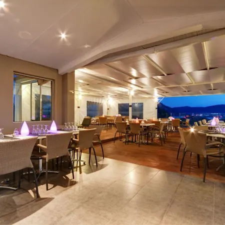 Carre Noir Hotel