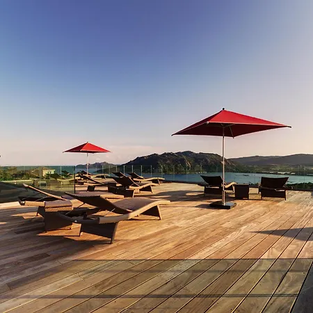 فندق Carre Noir 4*